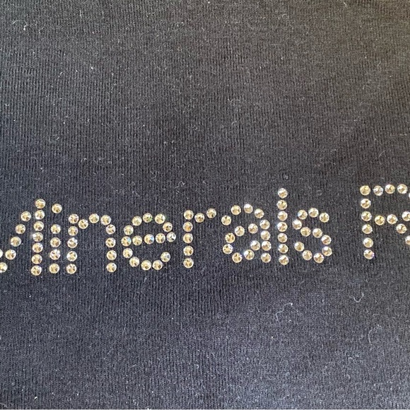 Short sleeves tee from Jane Iredale - Picture 2 of 4